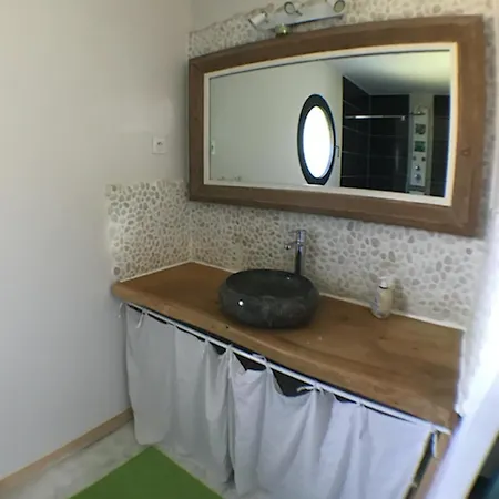 Maison 3 900 M Holiday home